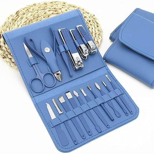 Manicure Kit (Random Color)